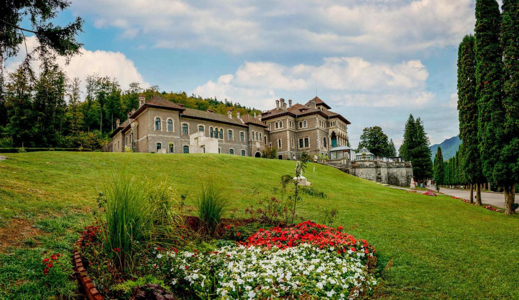Castelul Cantacuzino Busteni Exterior photo
